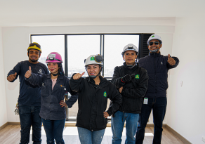 trabajadores de Constructora Bolívar